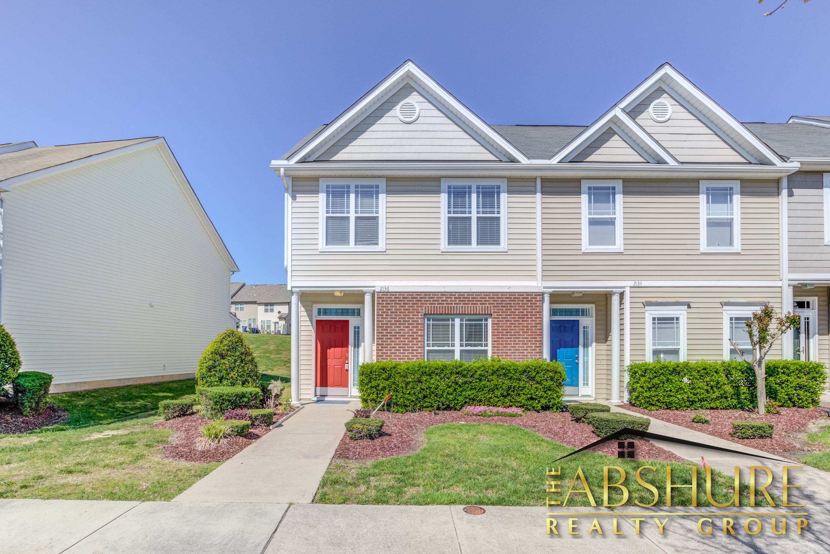 2136 Sunny Cove Drive