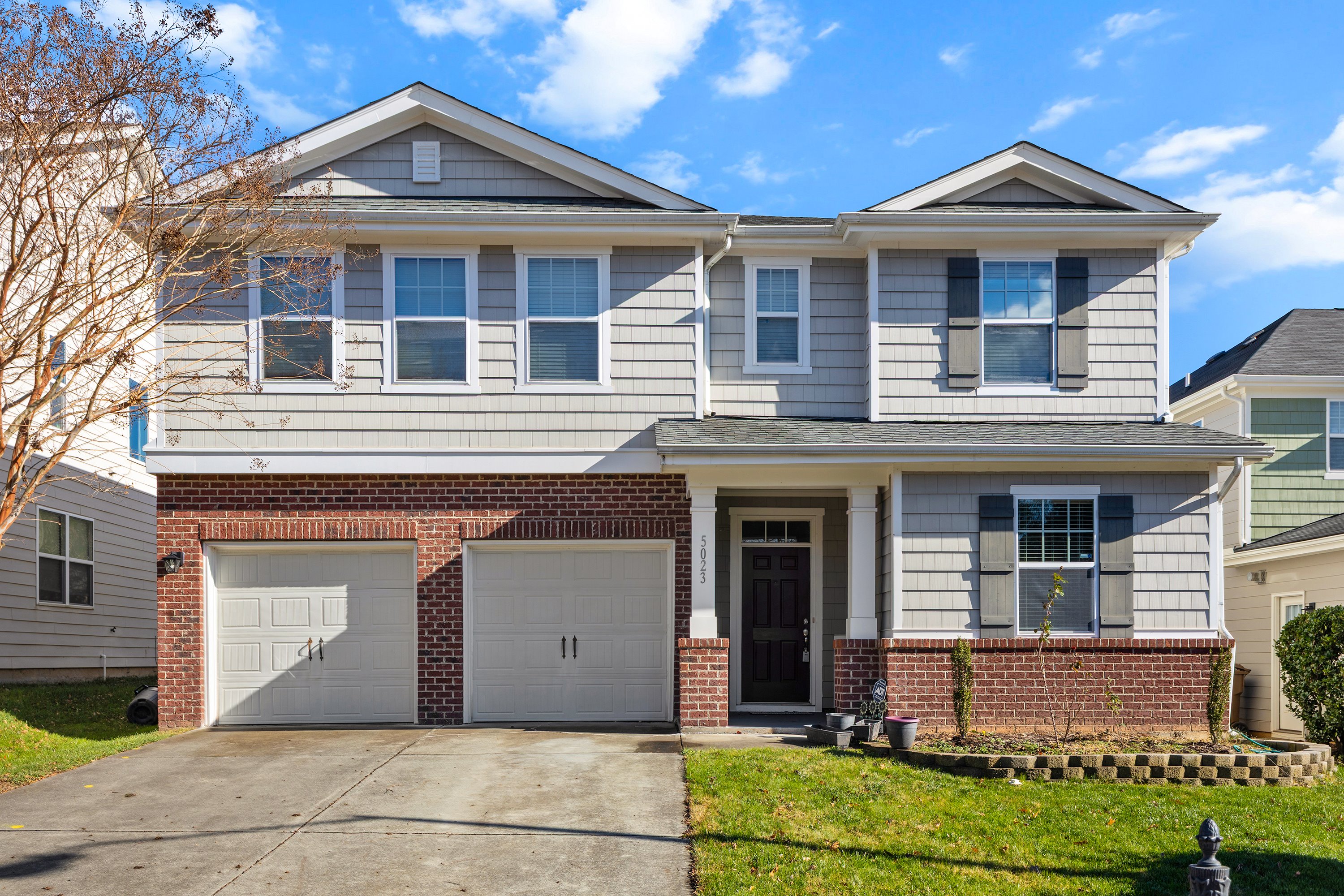 5023 Lake Grove Boulevard