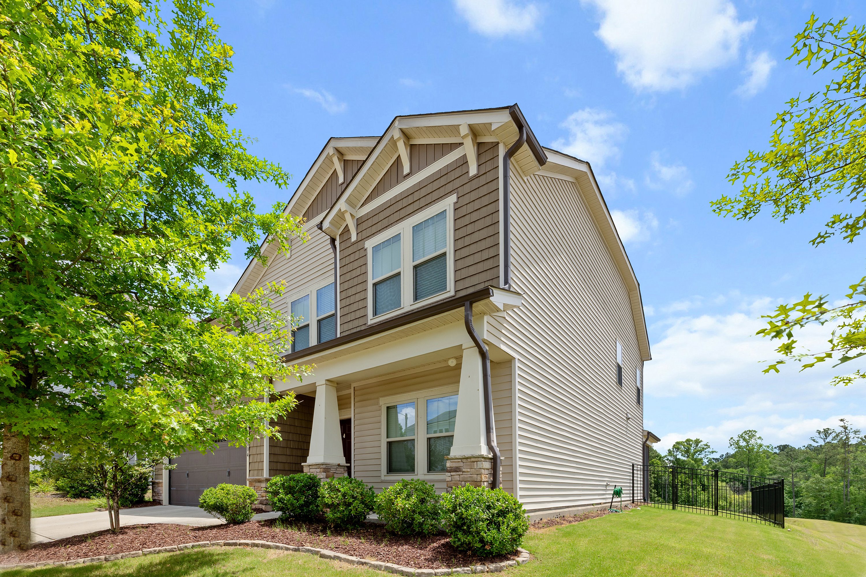 Property thumbnail image